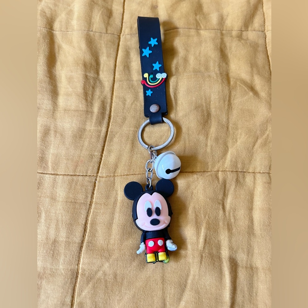 Mickey Mouse Keychain Bag Charm - Picture 1 of 2